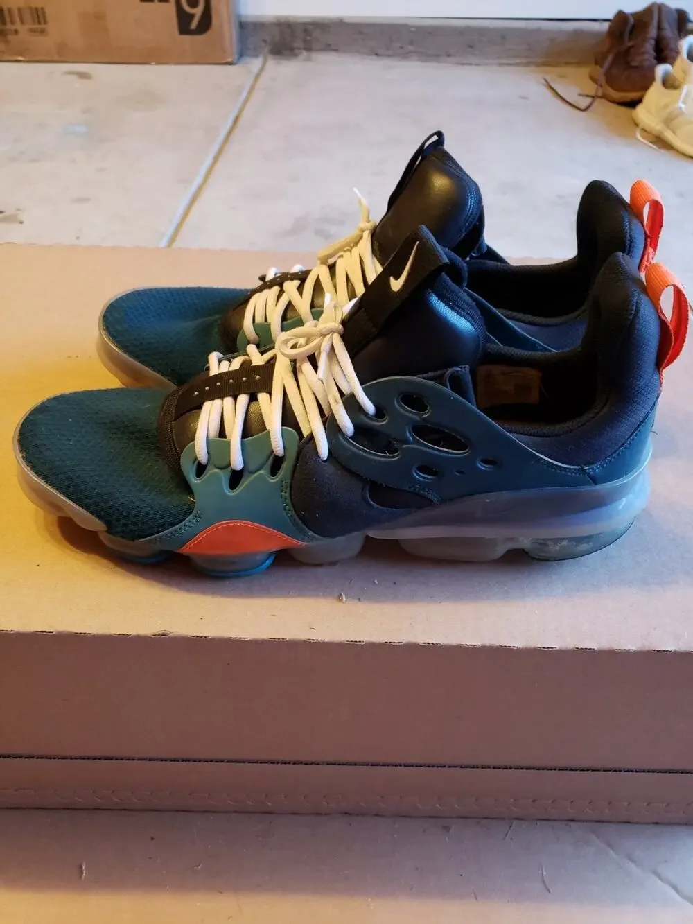 Nike Air VaporMax DSMSX Shoes Size 15 Mens Black Sneakers Basketball AT8179-300